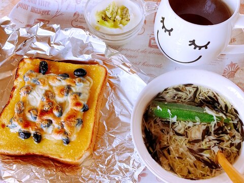 おせちリメイク 栗きんとん&黒豆トースト